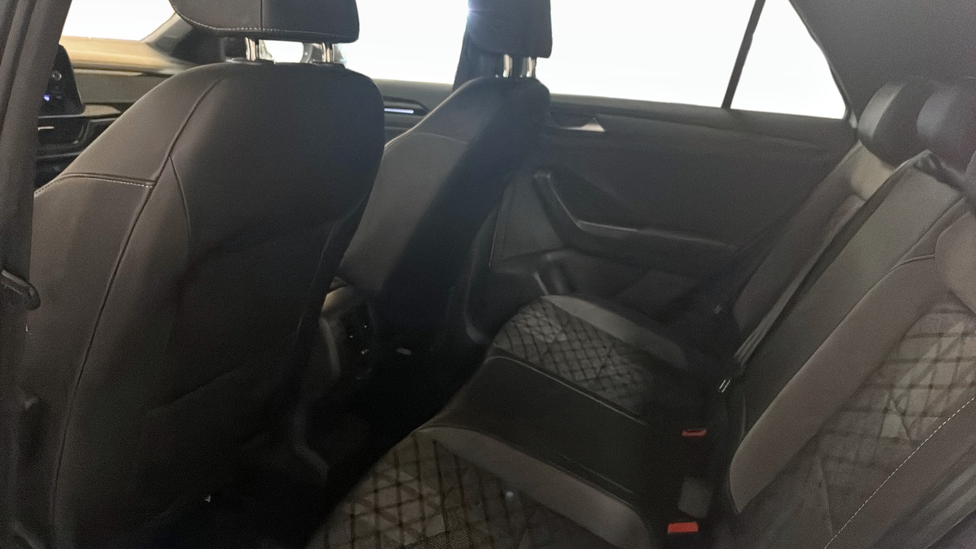 Volkswagen T-Roc JYF52W