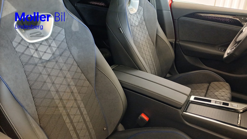 Volkswagen Passat JYJ09A