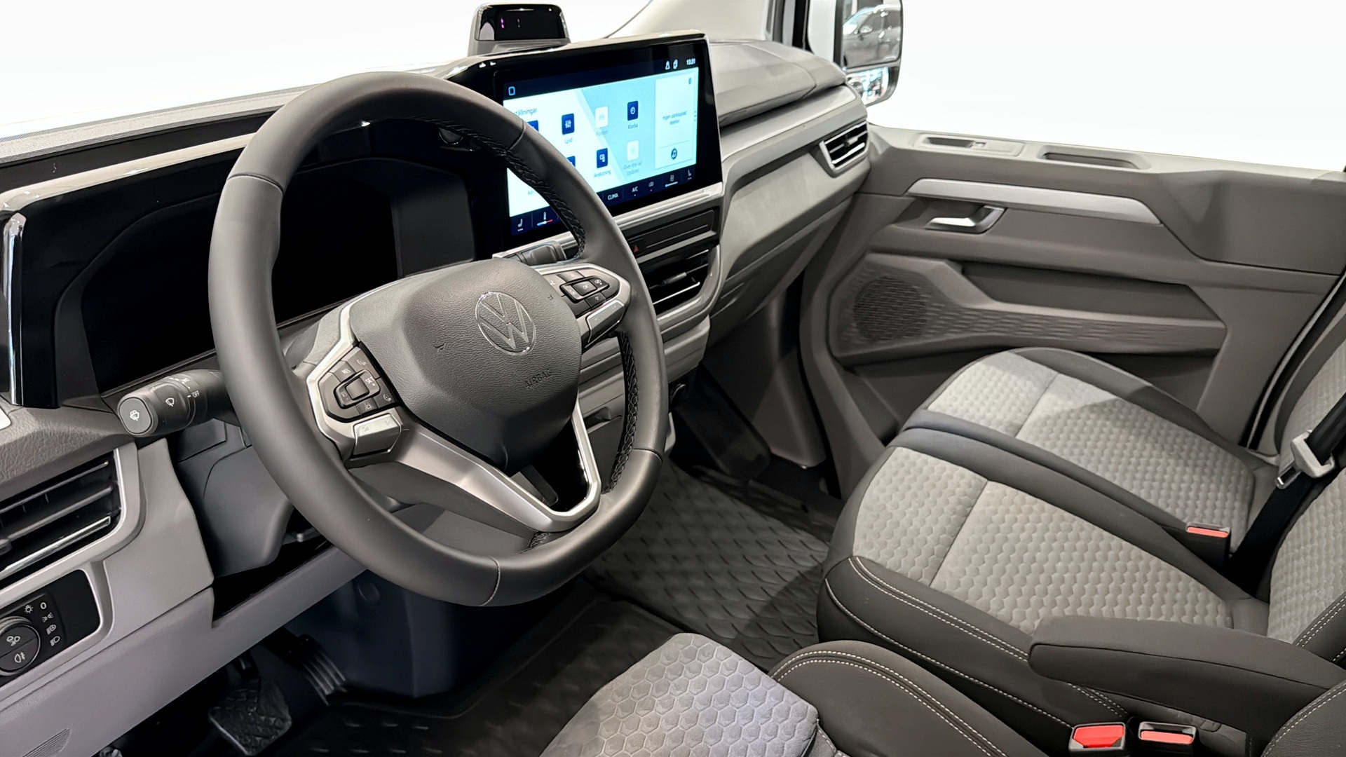 Volkswagen T7 Transporter JYJ09W