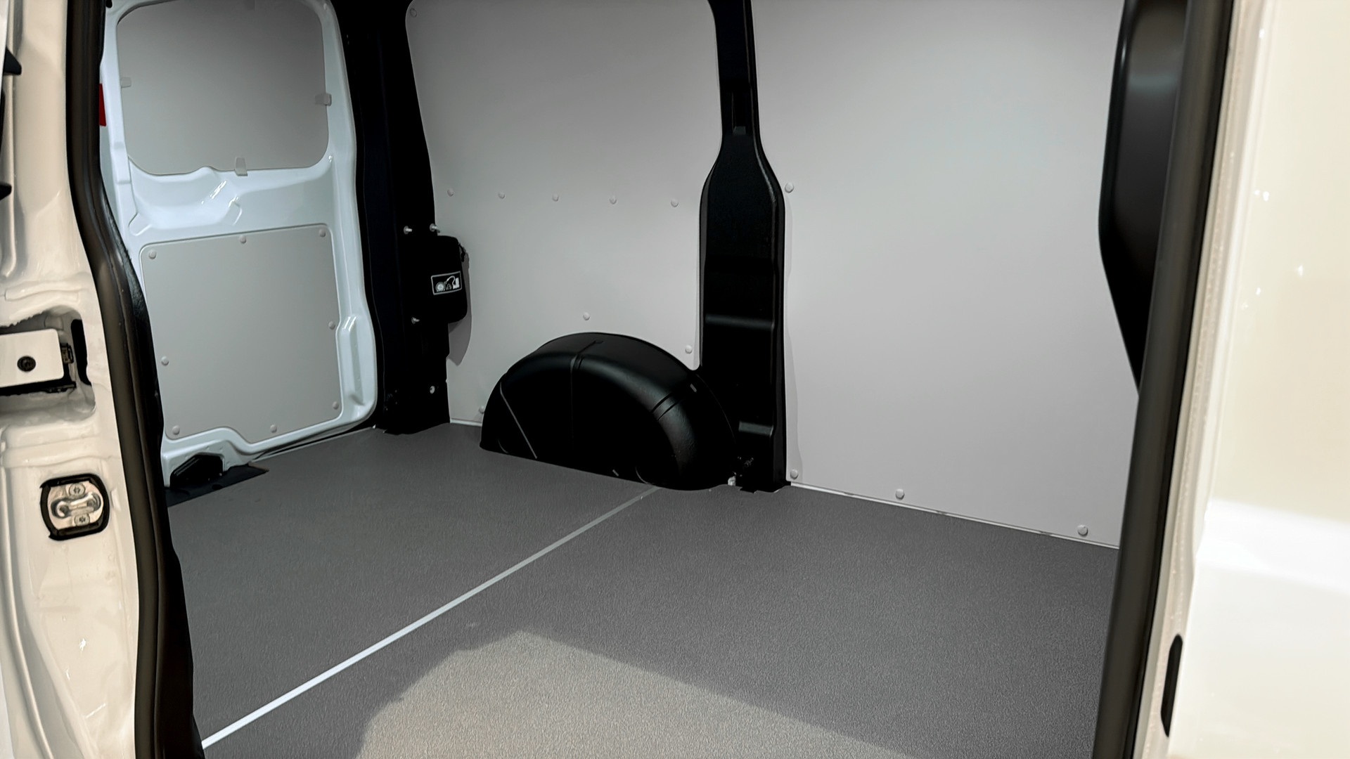 Volkswagen T7 Transporter JYJ09W