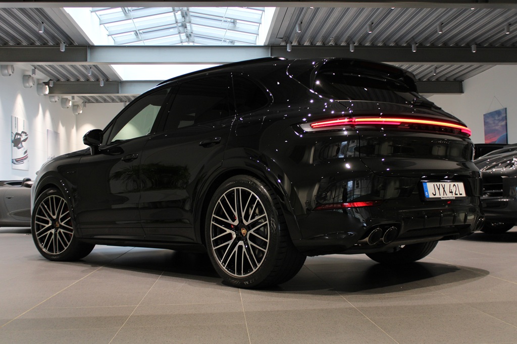Porsche Cayenne JYX42L