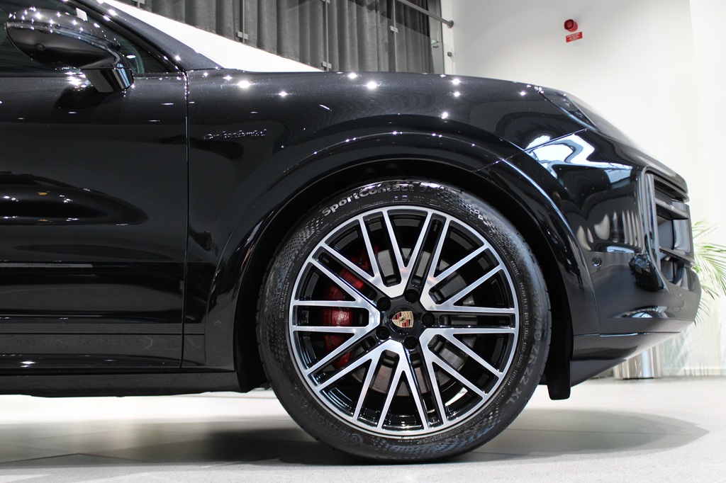 Porsche Cayenne JYX42L