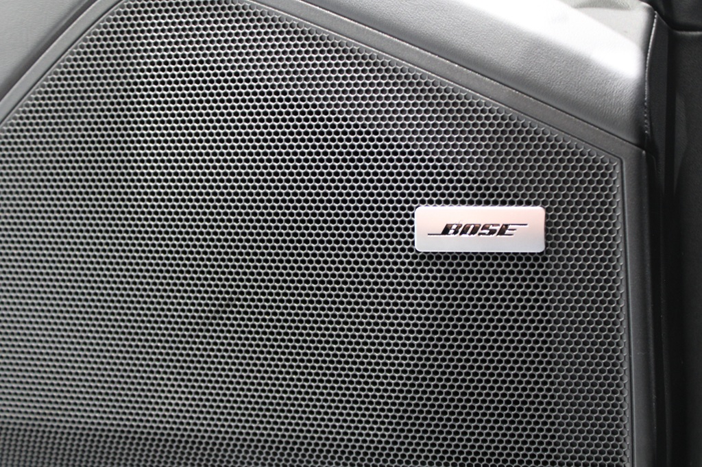 Porsche Cayenne JYX42L
