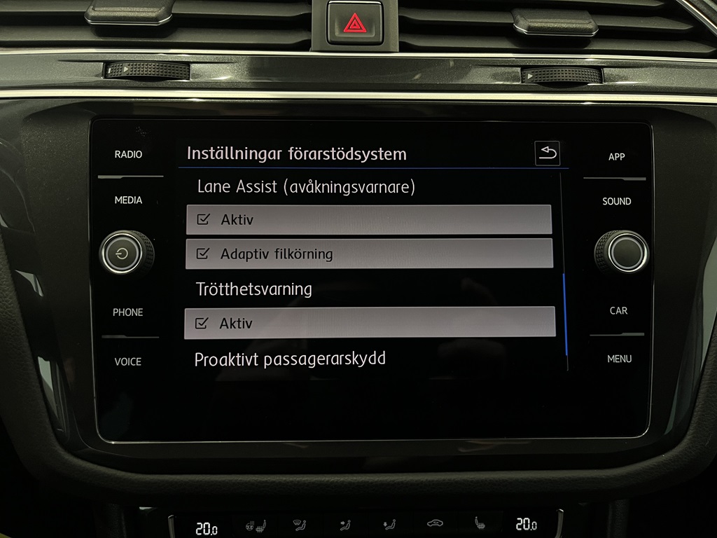 Volkswagen Tiguan JZF932