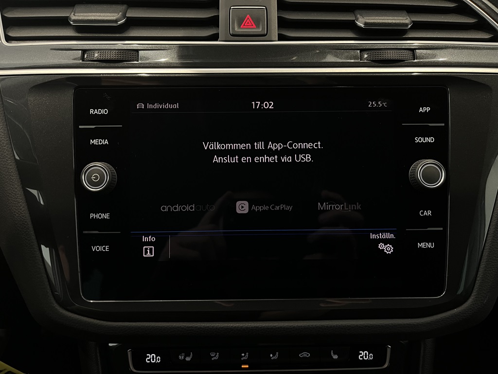 Volkswagen Tiguan JZF932