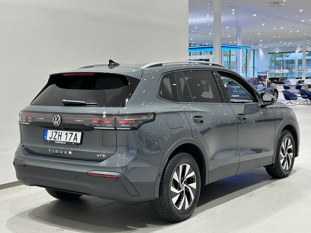 Volkswagen Tiguan JZH17A