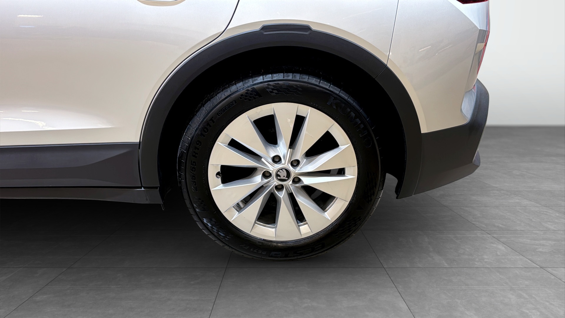 Skoda Elroq JZP15W