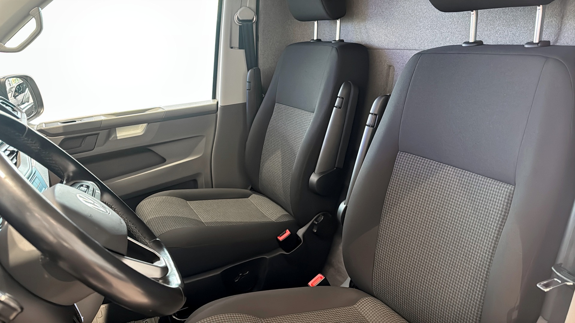 Volkswagen T6 Transporter JZW00W