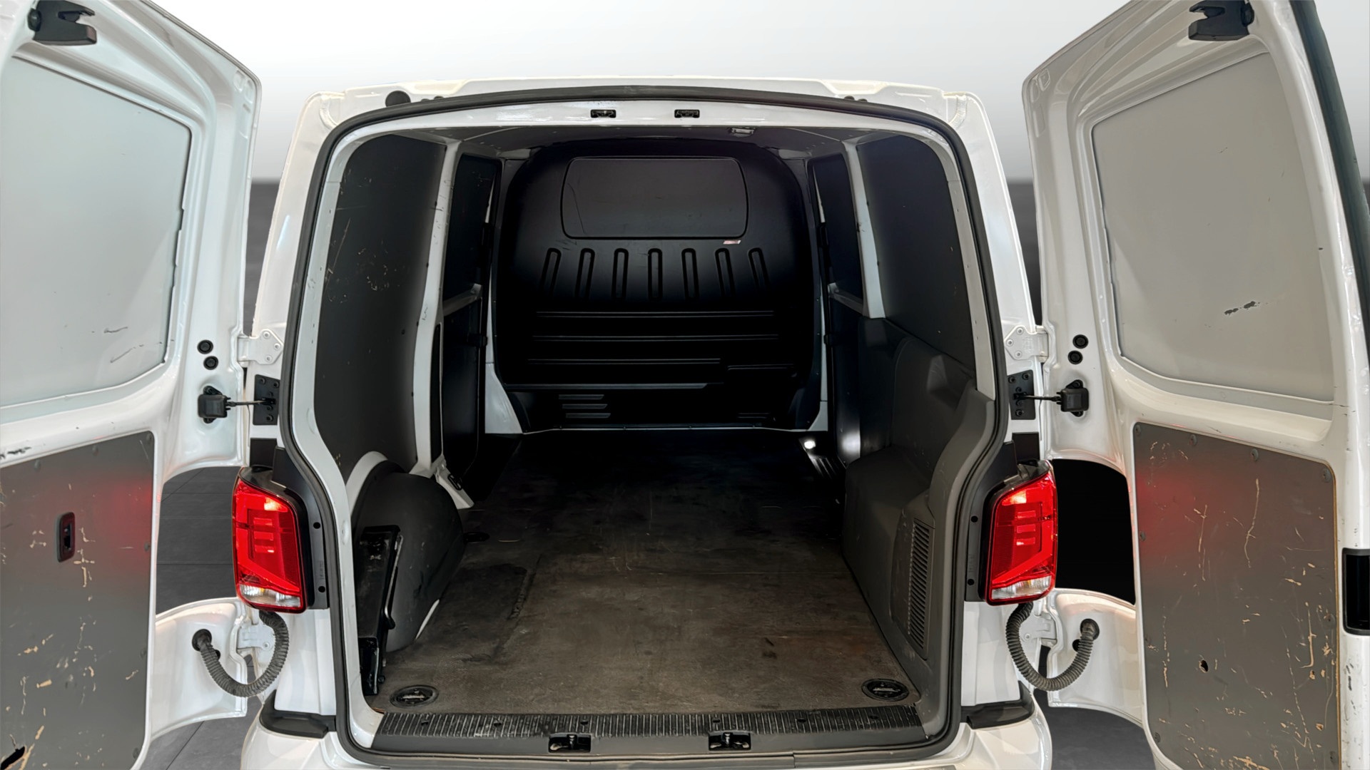 Volkswagen T6 Transporter JZW00W
