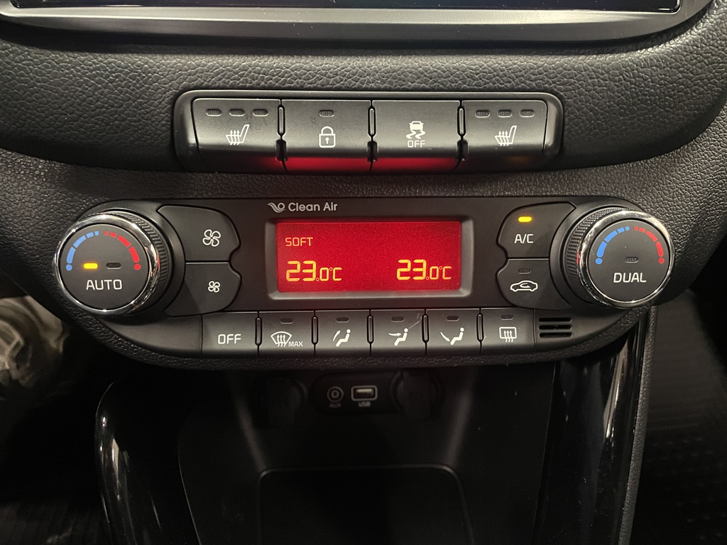 Kia cee'd KAP248