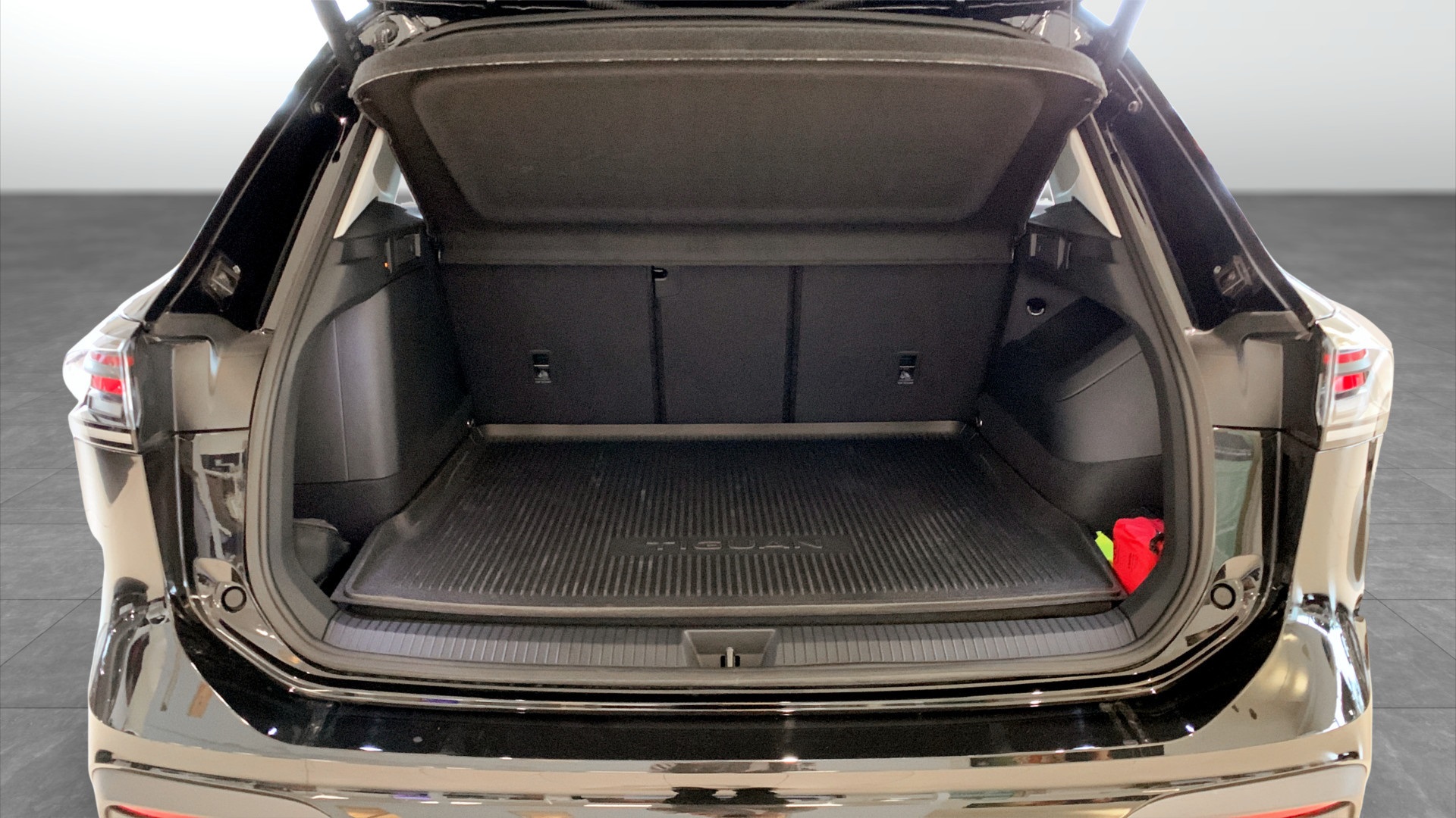 Volkswagen Tiguan KBH11P
