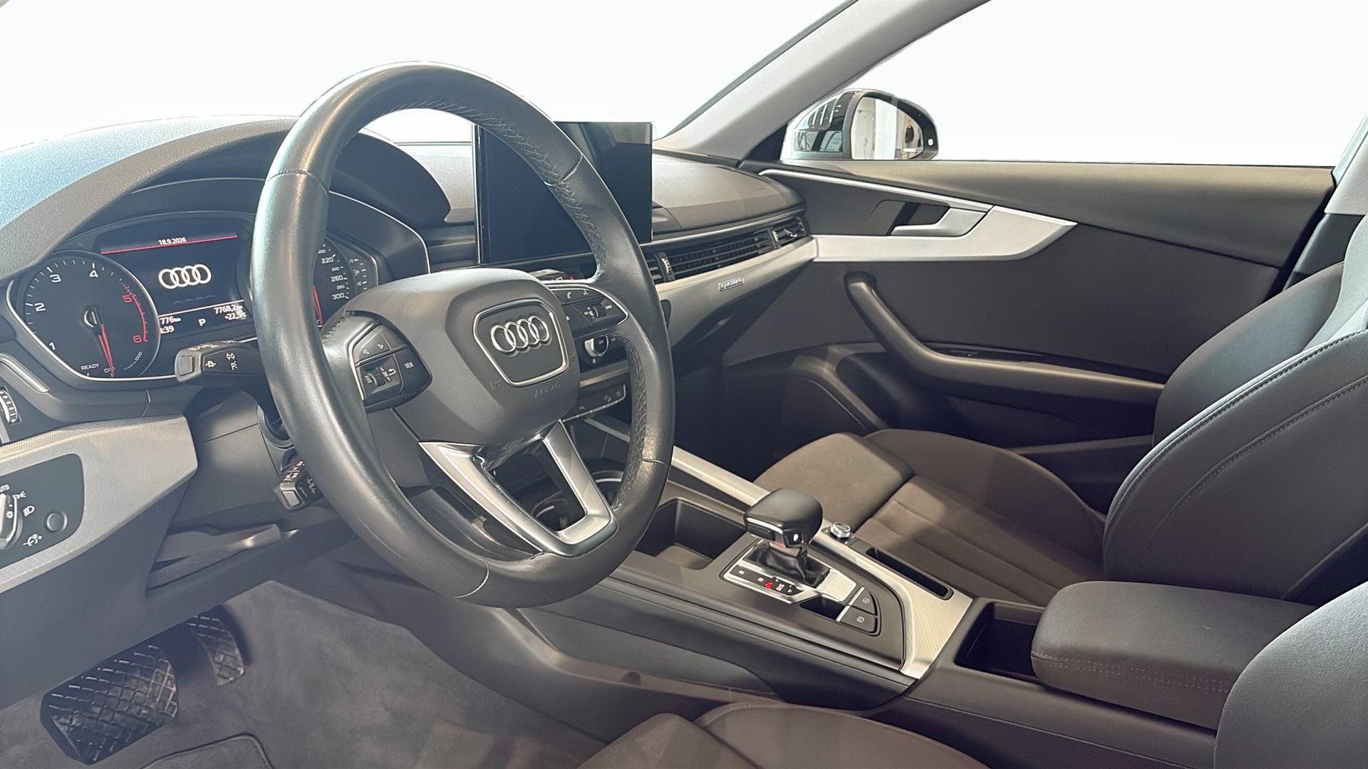 Audi A4 allroad quattro KBJ82H