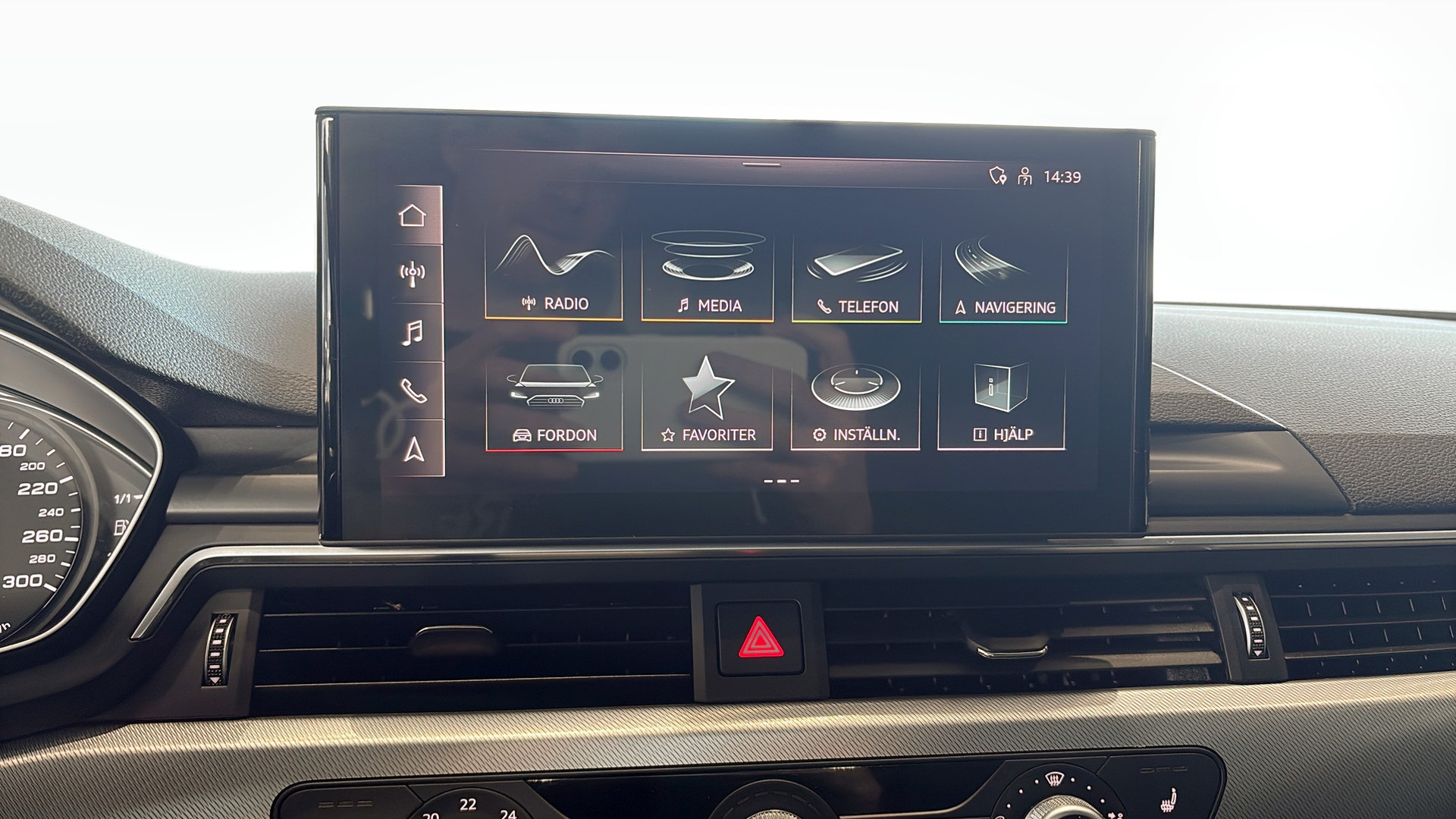 Audi A4 allroad quattro KBJ82H