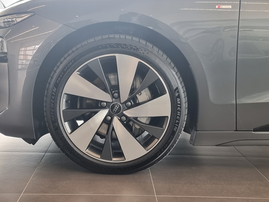 Audi A6 Avant e-tron KBK26N