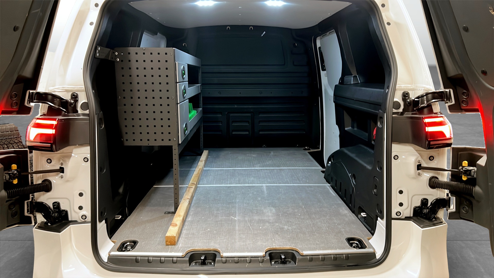 Volkswagen ID. Buzz Cargo KBR03D