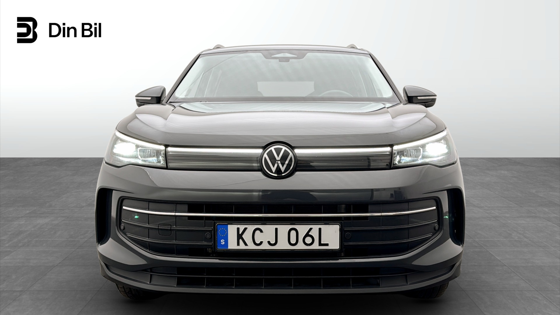 Volkswagen Tiguan KCJ06L