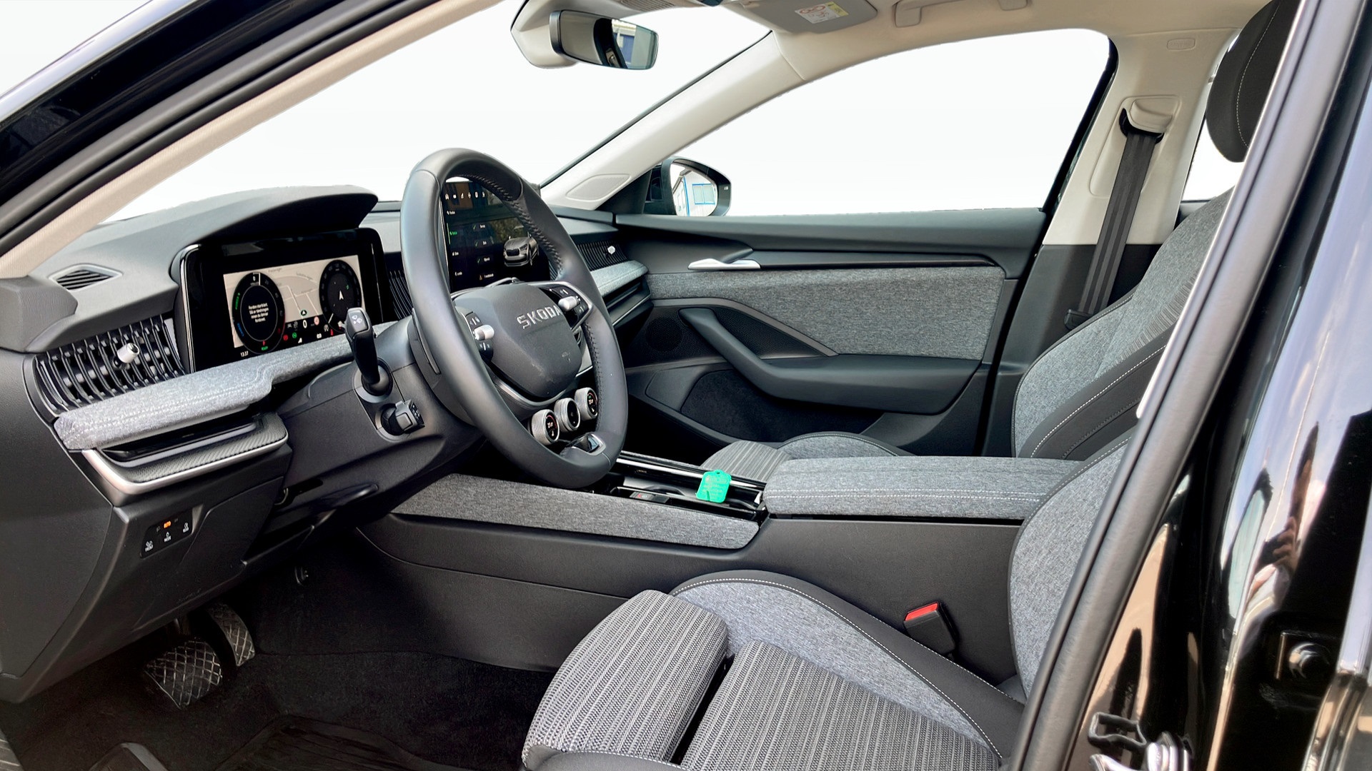 Skoda Superb Combi KCM27D