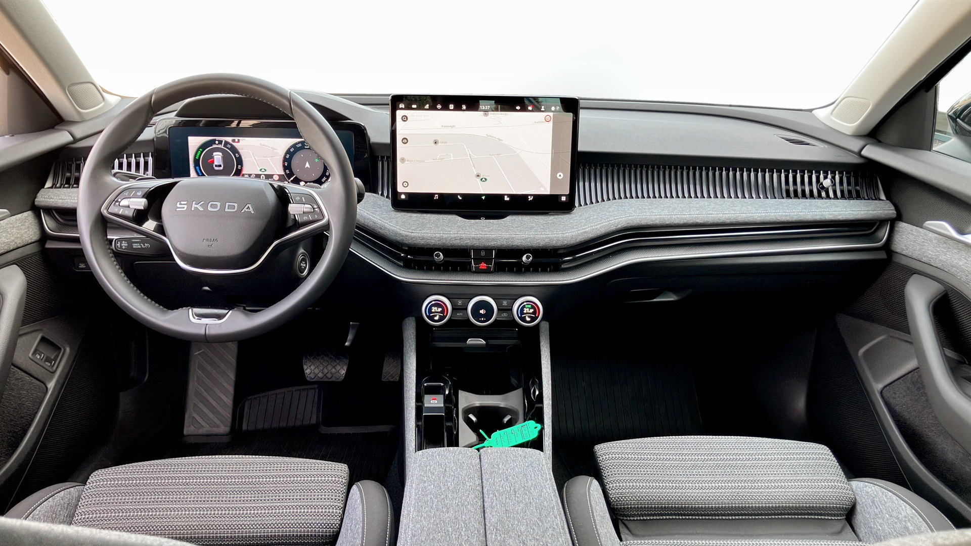 Skoda Superb Combi KCM27D