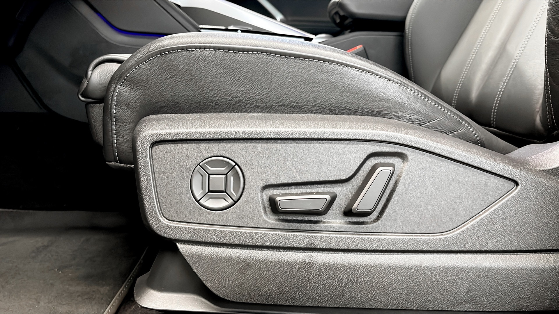 Audi Q5 Sportback KDP07B
