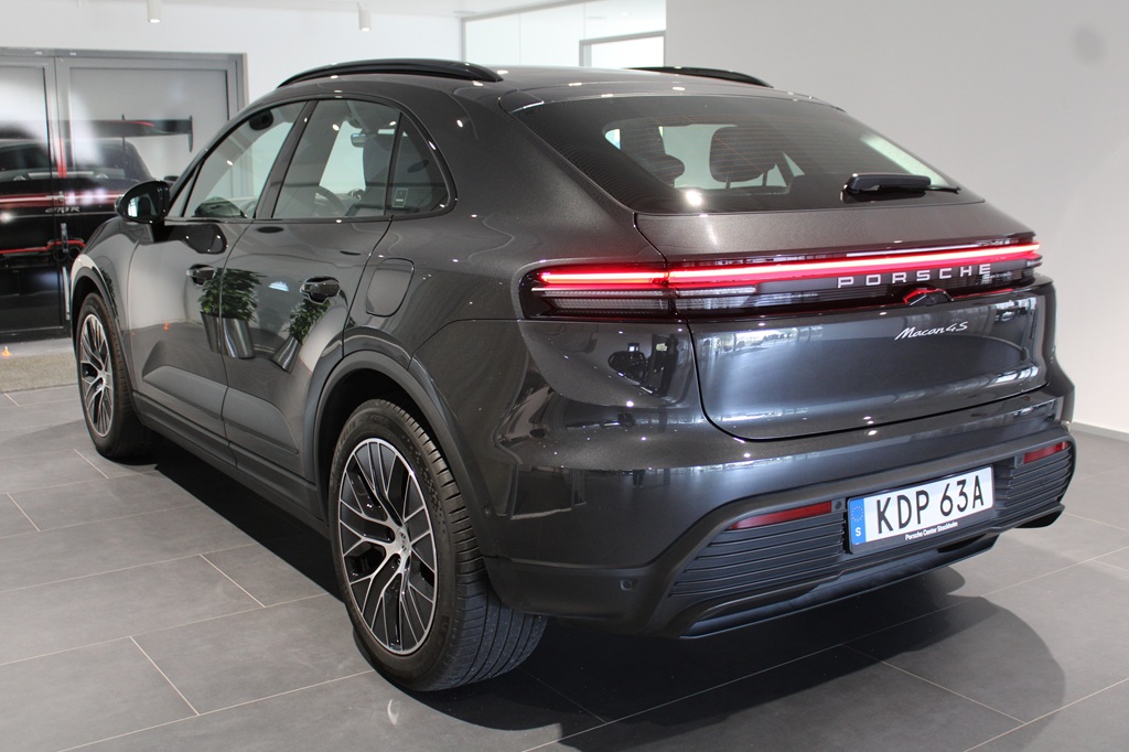 Porsche Macan KDP63A