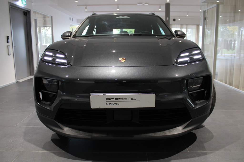 Porsche Macan KDP63A
