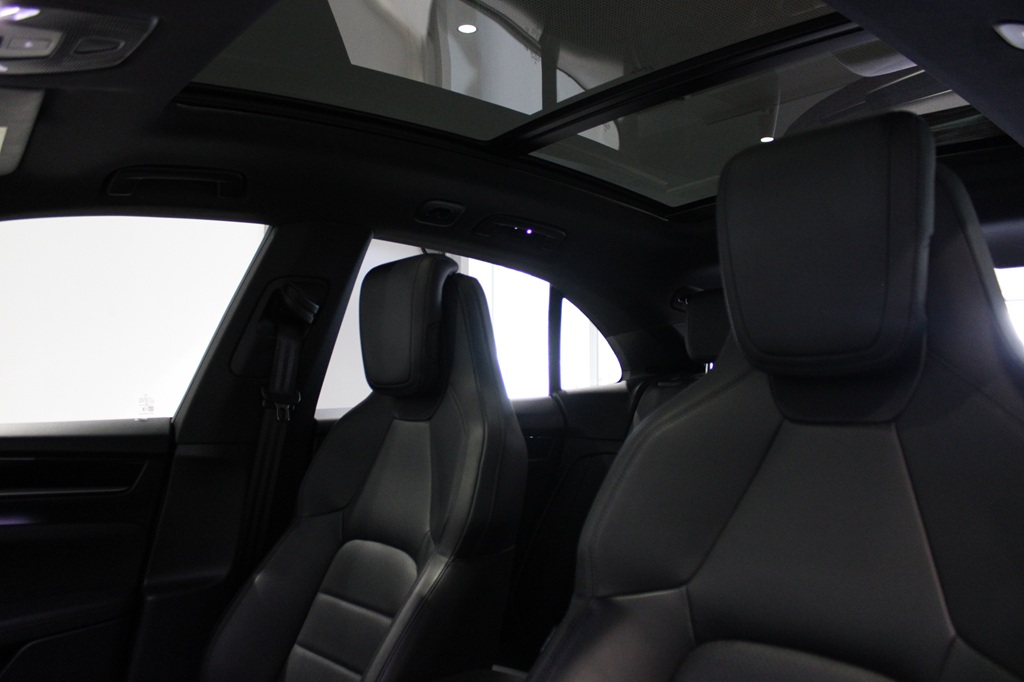 Porsche Macan KDP63A