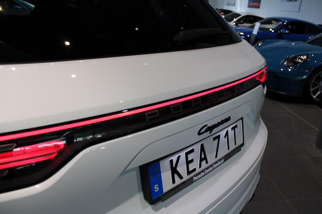 Porsche Cayenne KEA71T