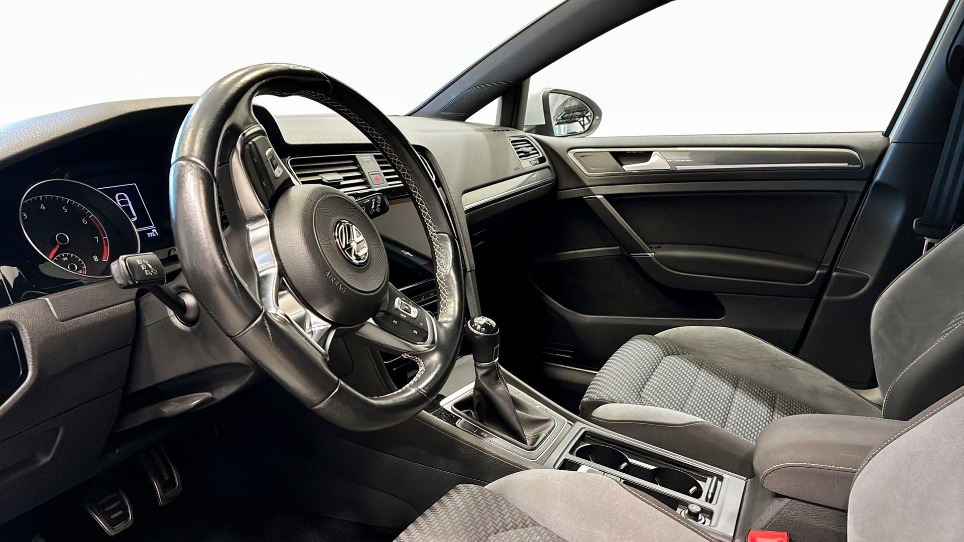 Volkswagen Golf KEK81B