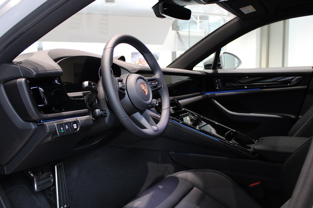 Porsche Panamera KEP07Y