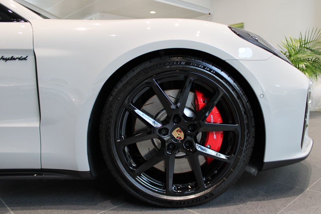 Porsche Panamera KEP07Y