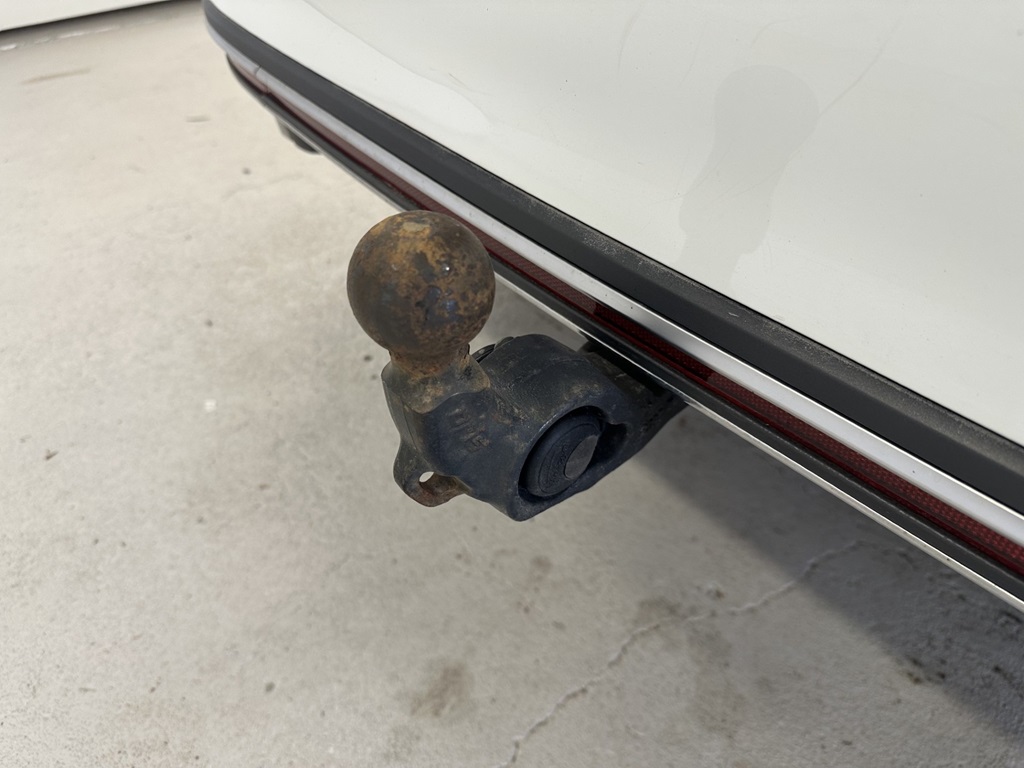 Volkswagen Passat KFG50J