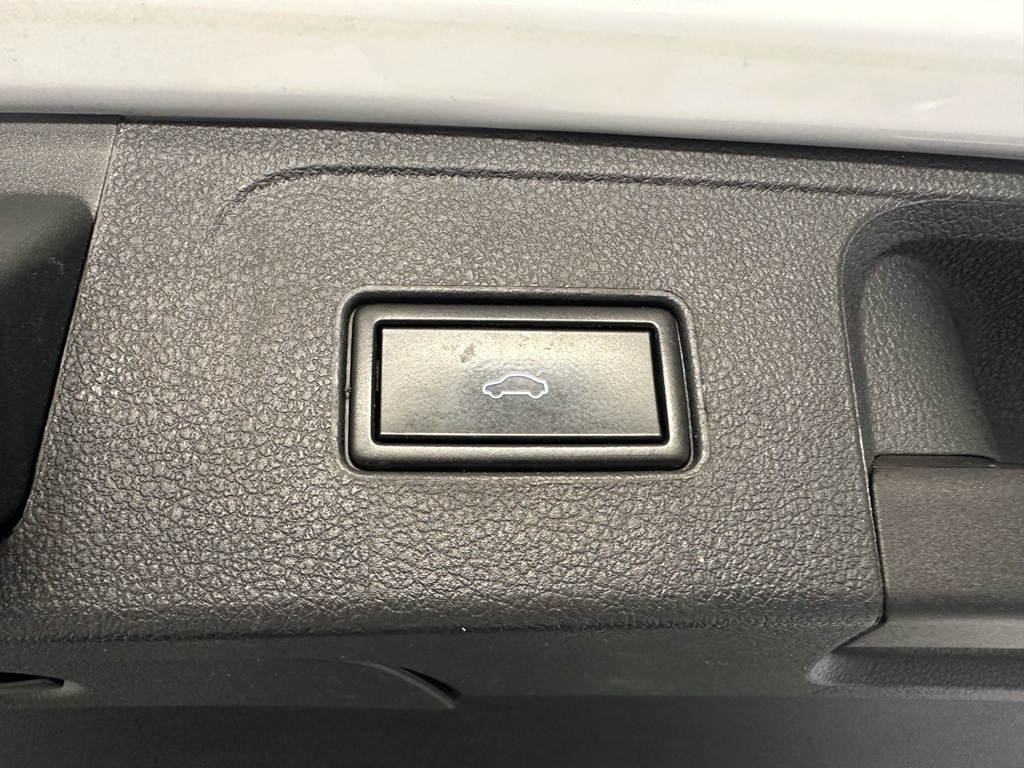 Volkswagen Passat KFG50J