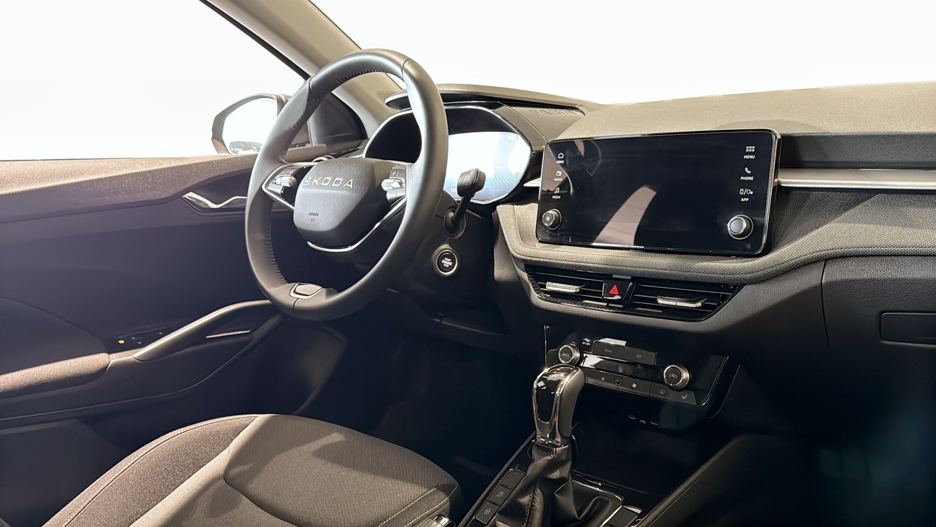 Skoda Fabia KGC18C