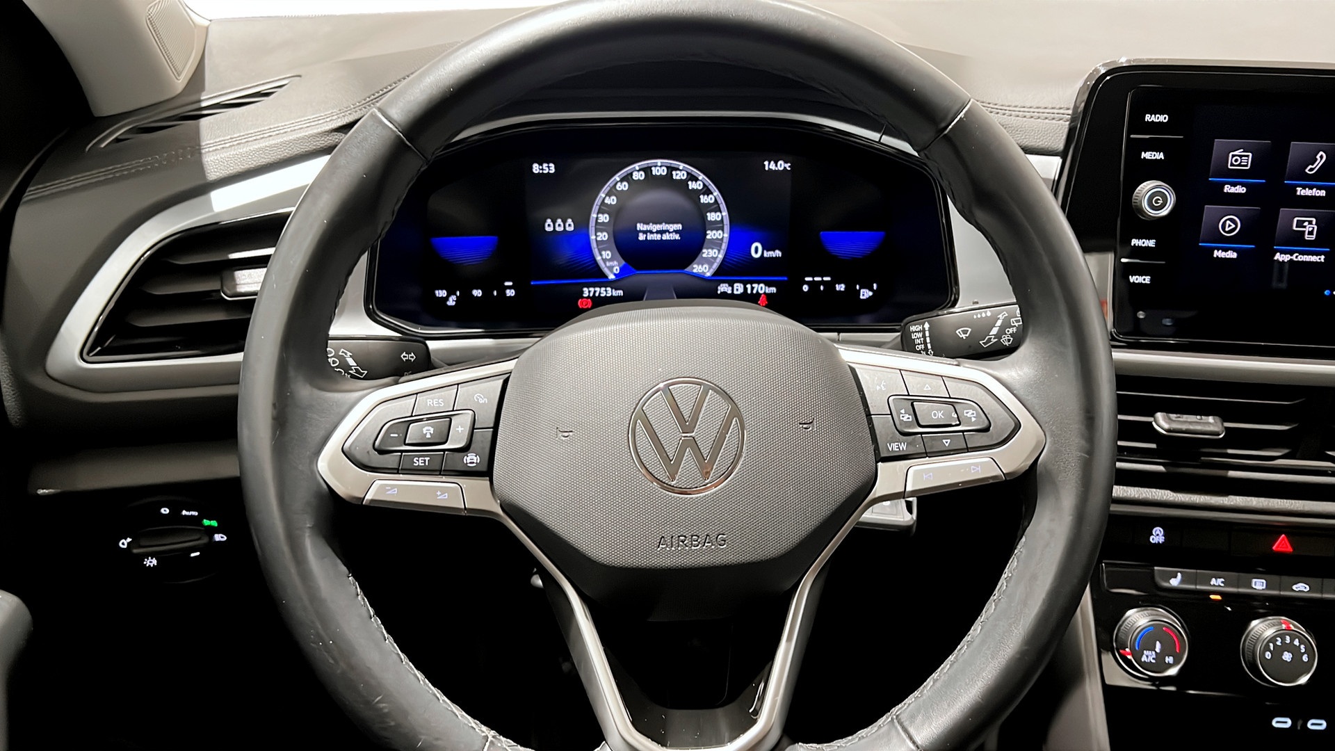 Volkswagen T-Roc KHE26B