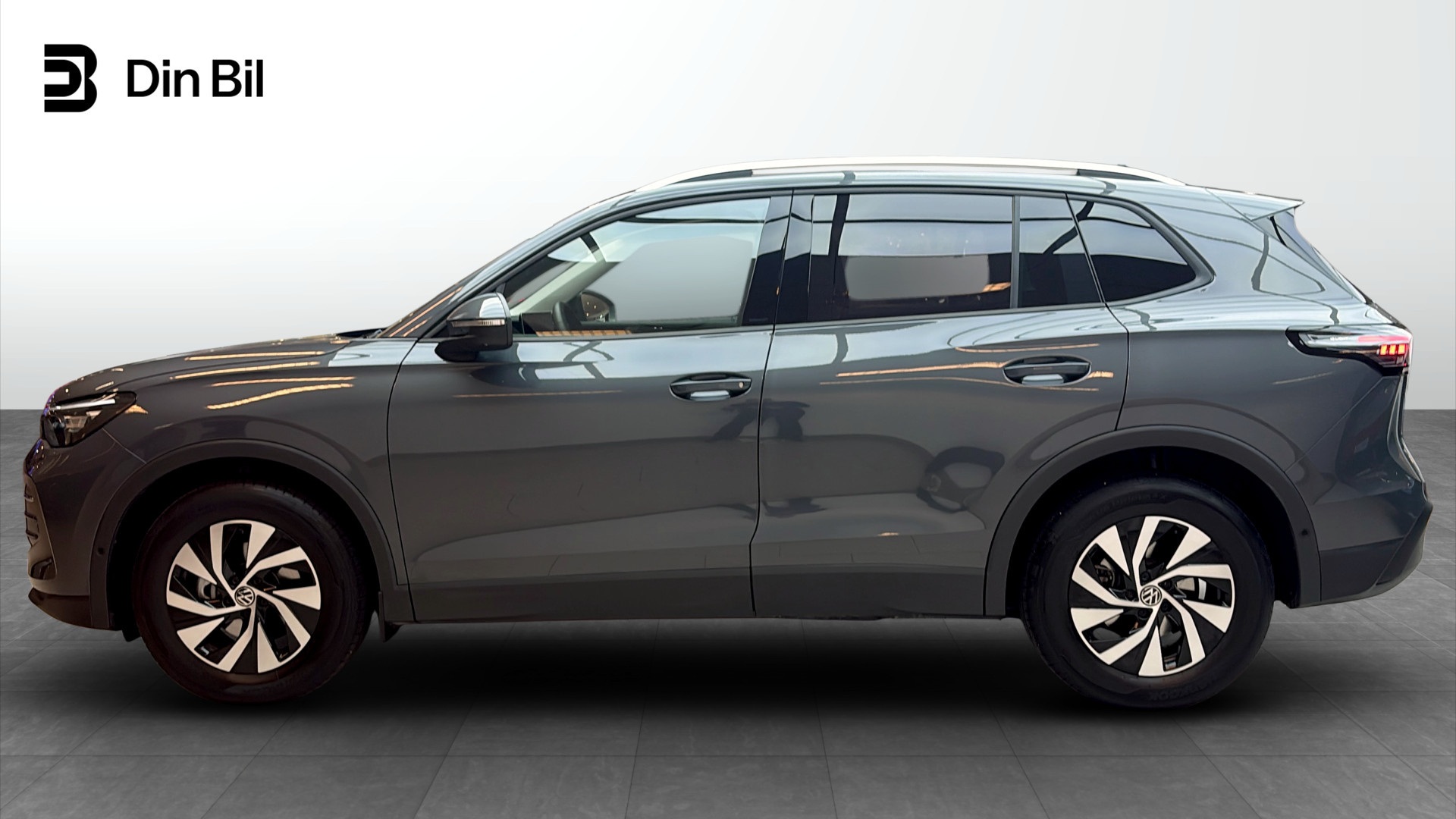Volkswagen Tiguan KHG12A