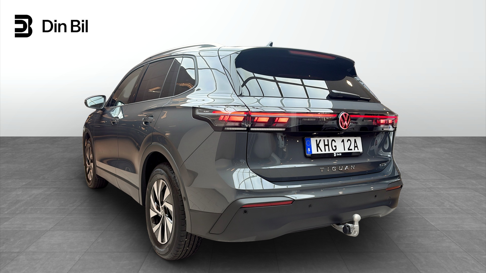 Volkswagen Tiguan KHG12A