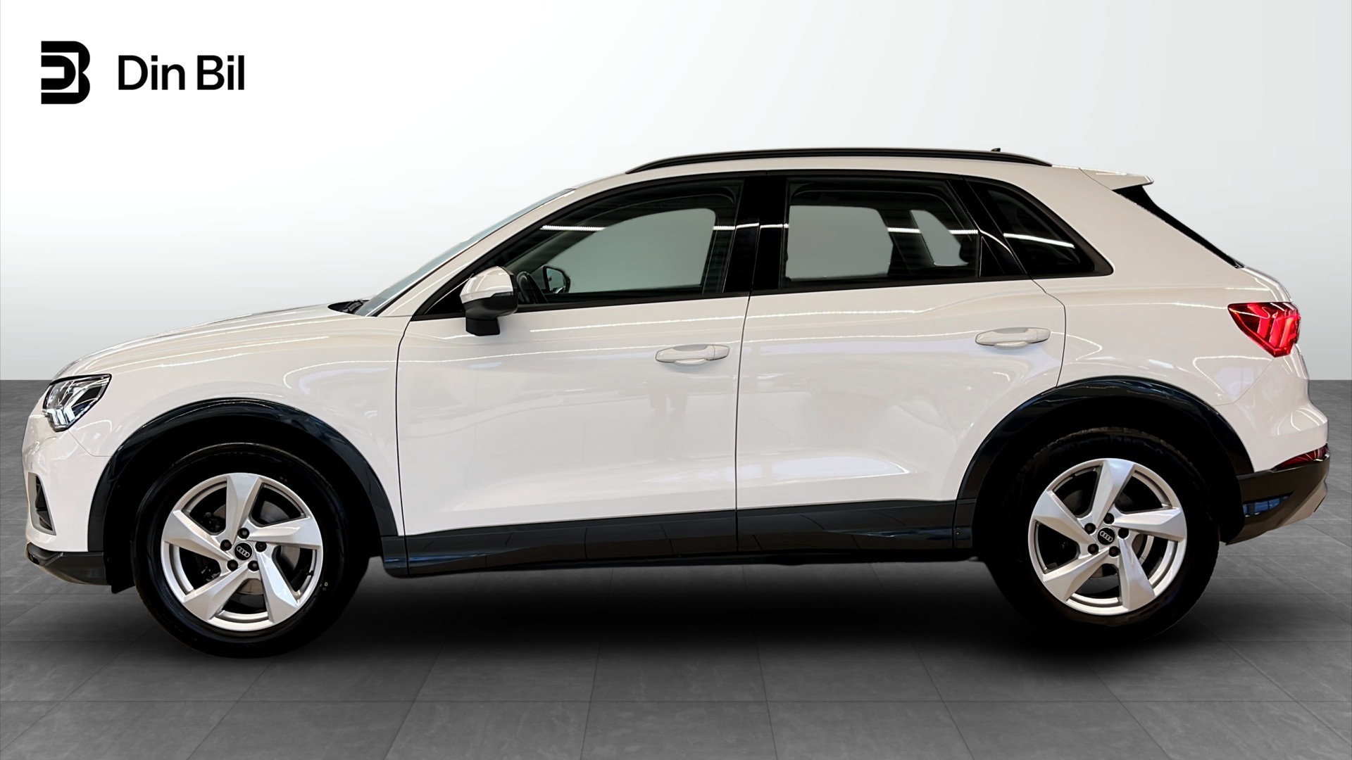 Audi Q3 KHJ80W