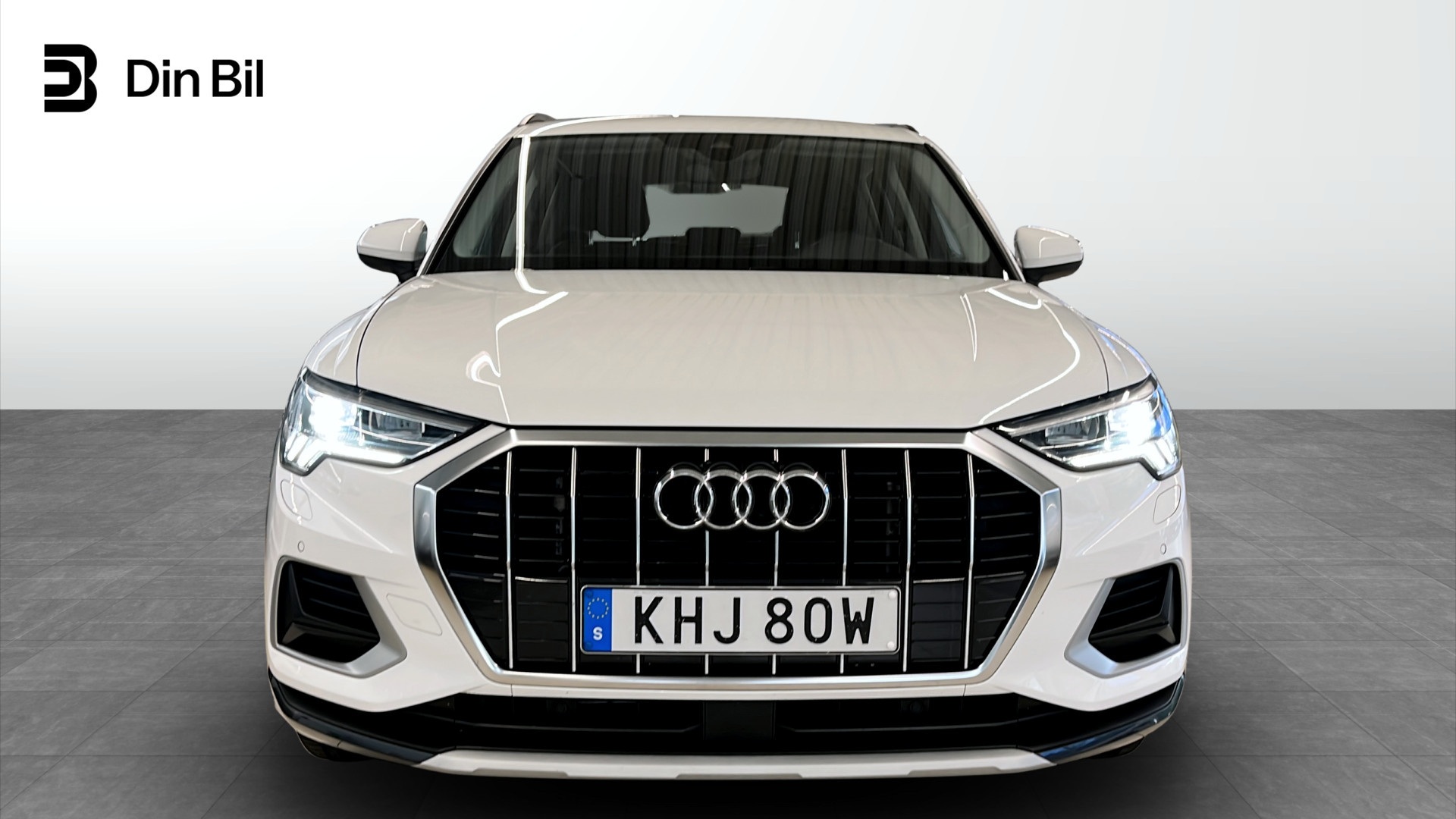 Audi Q3 KHJ80W