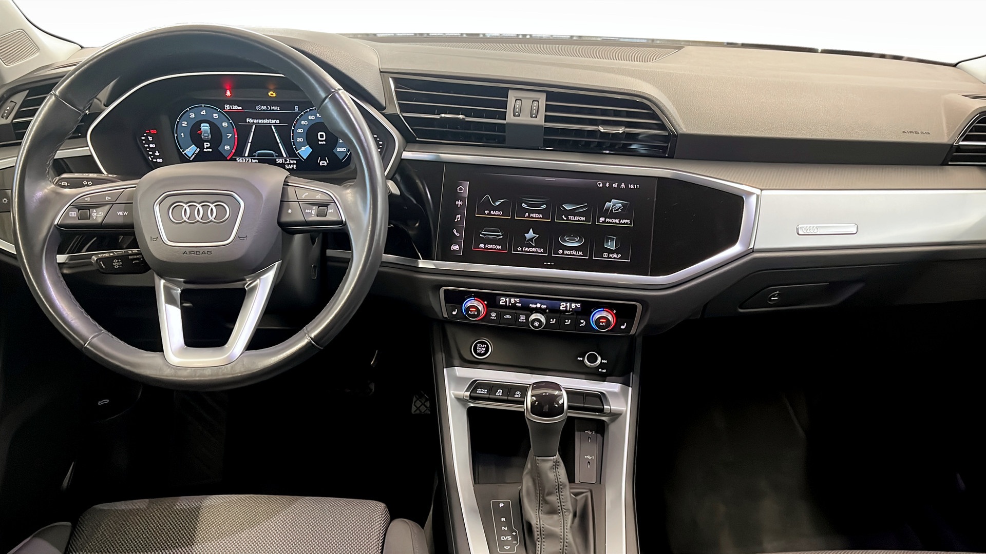 Audi Q3 KHJ80W