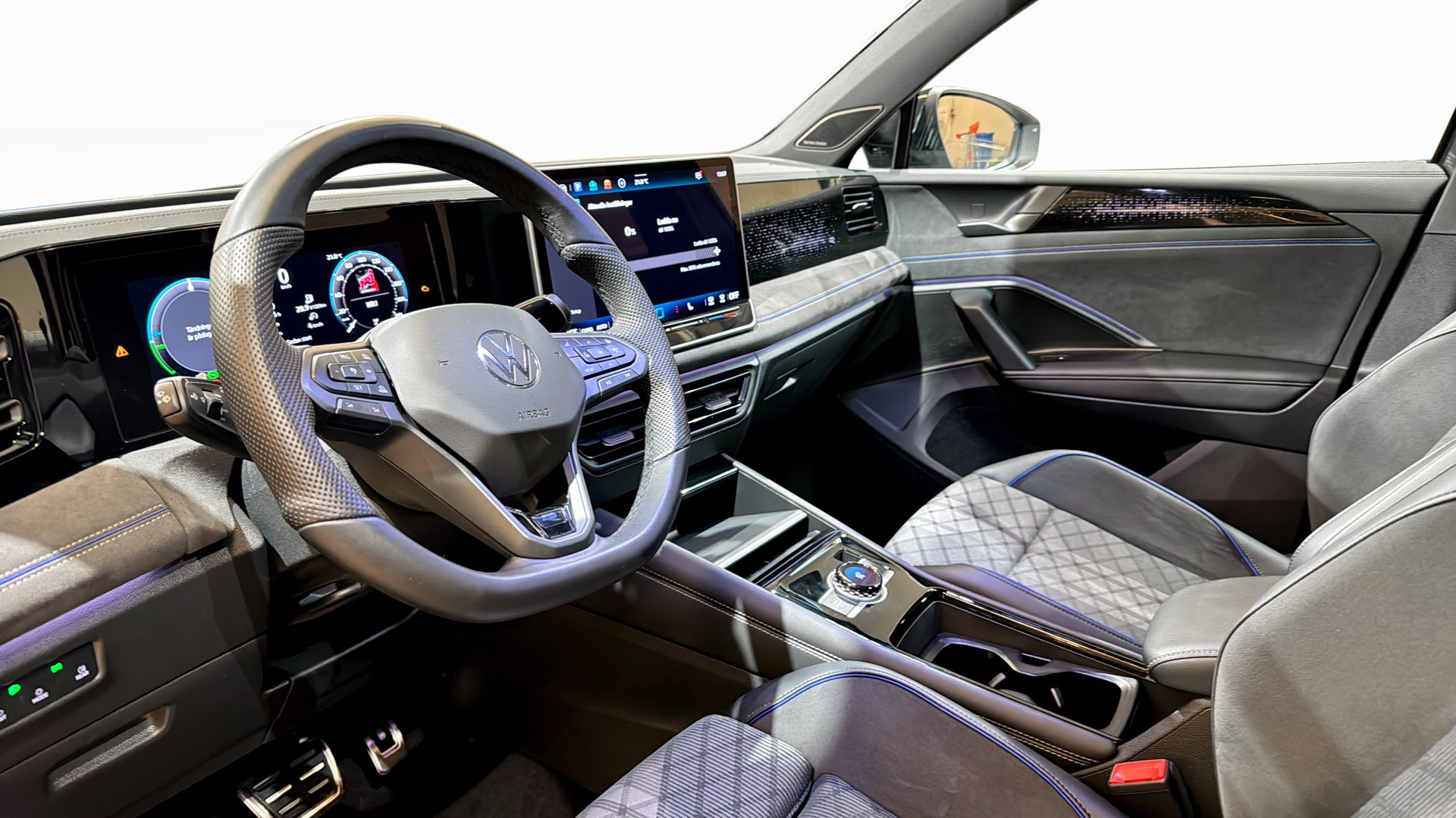 Volkswagen Tiguan KHK64E