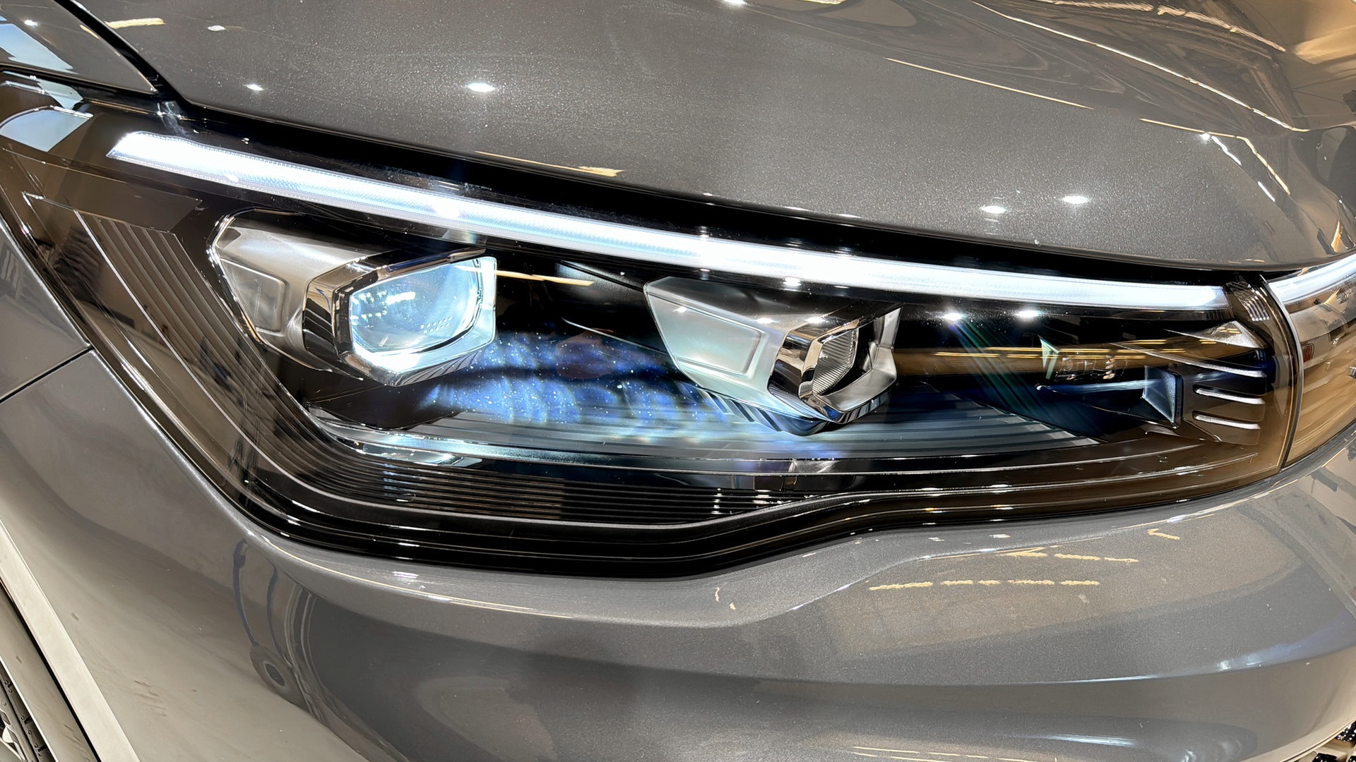 Volkswagen Tiguan KHK64E
