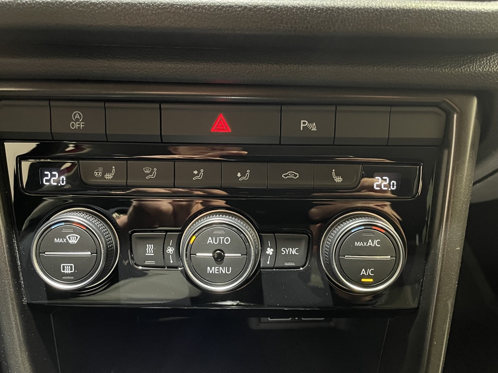 Volkswagen T-Roc KHL50E