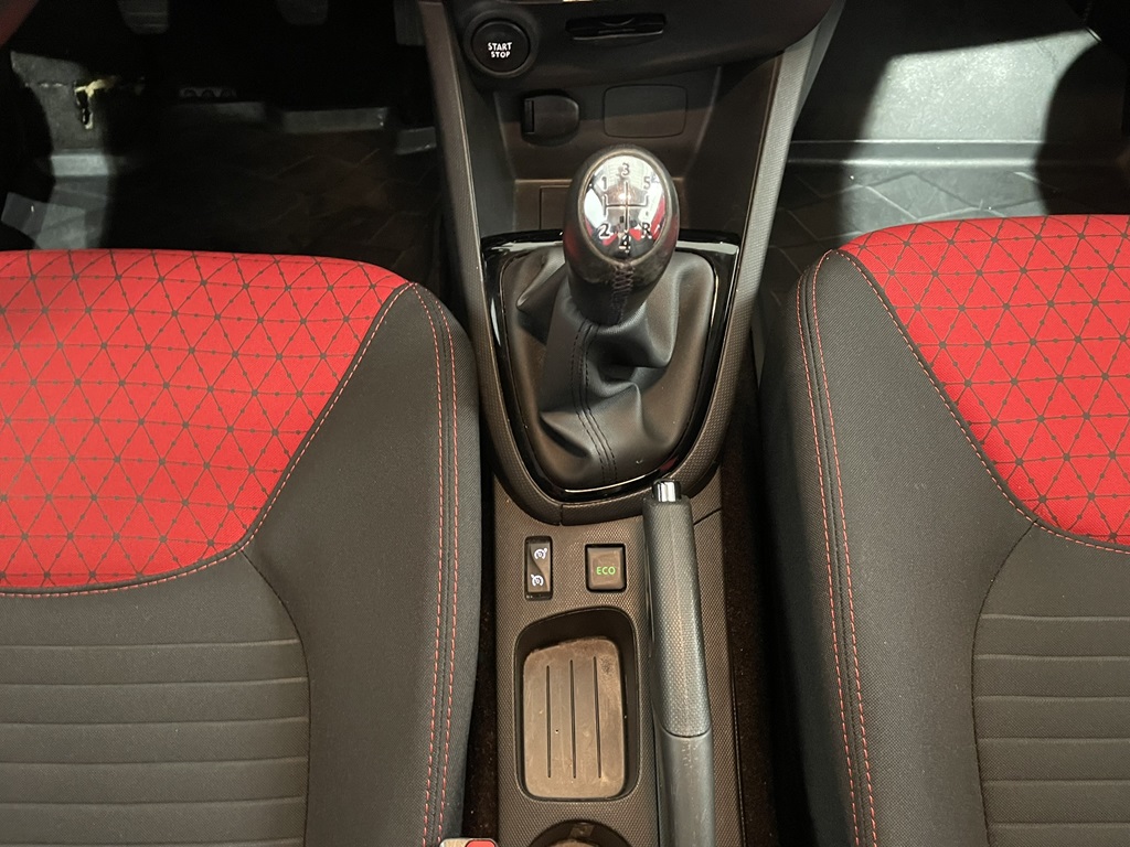 Renault Clio KHP008