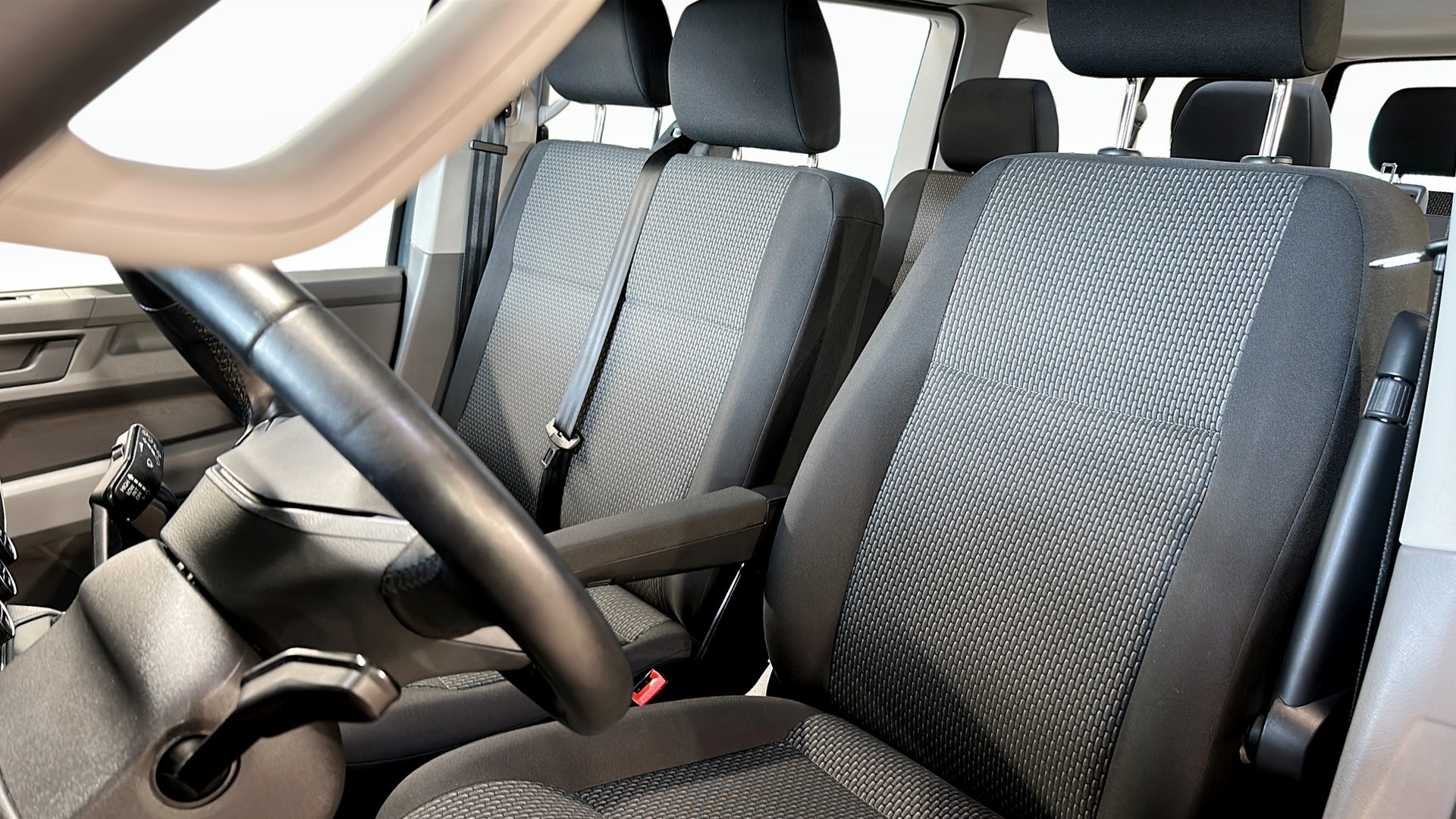 Volkswagen T6.1 Caravelle lång hjulbas KJA67C