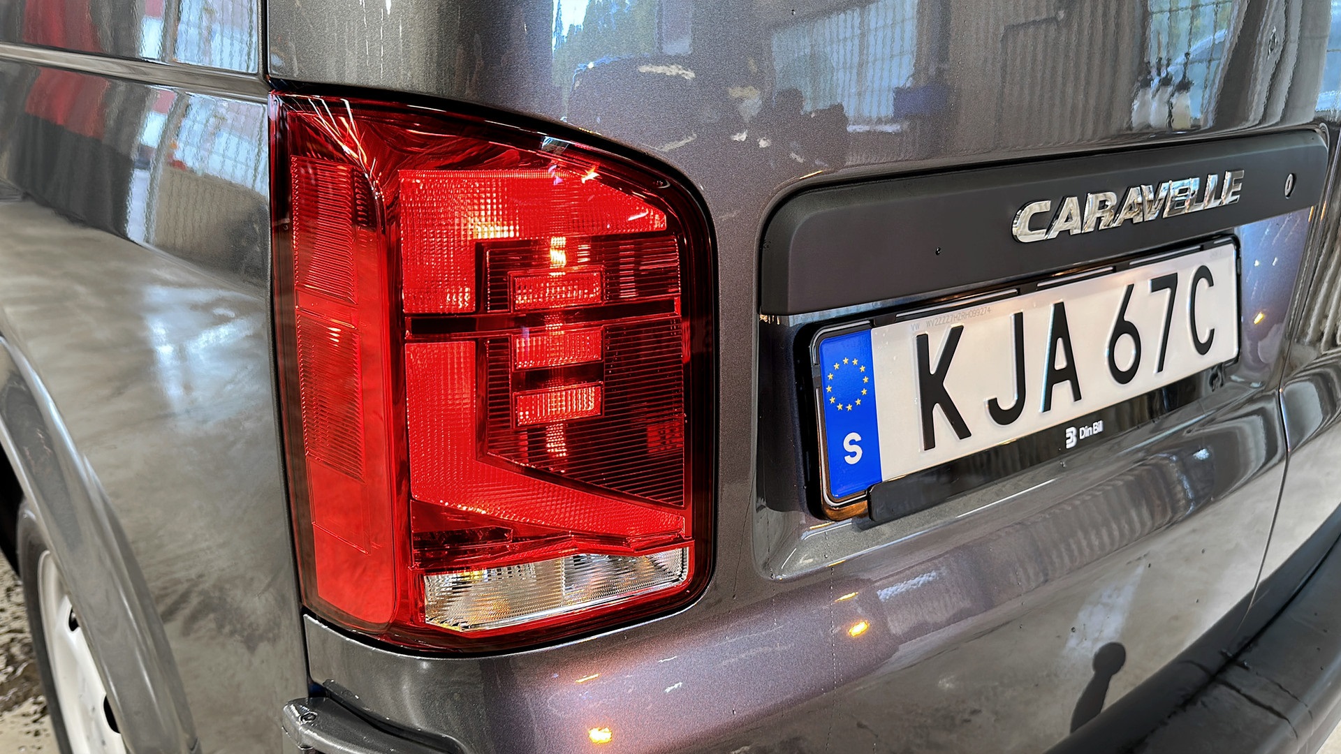 Volkswagen T6.1 Caravelle lång hjulbas KJA67C