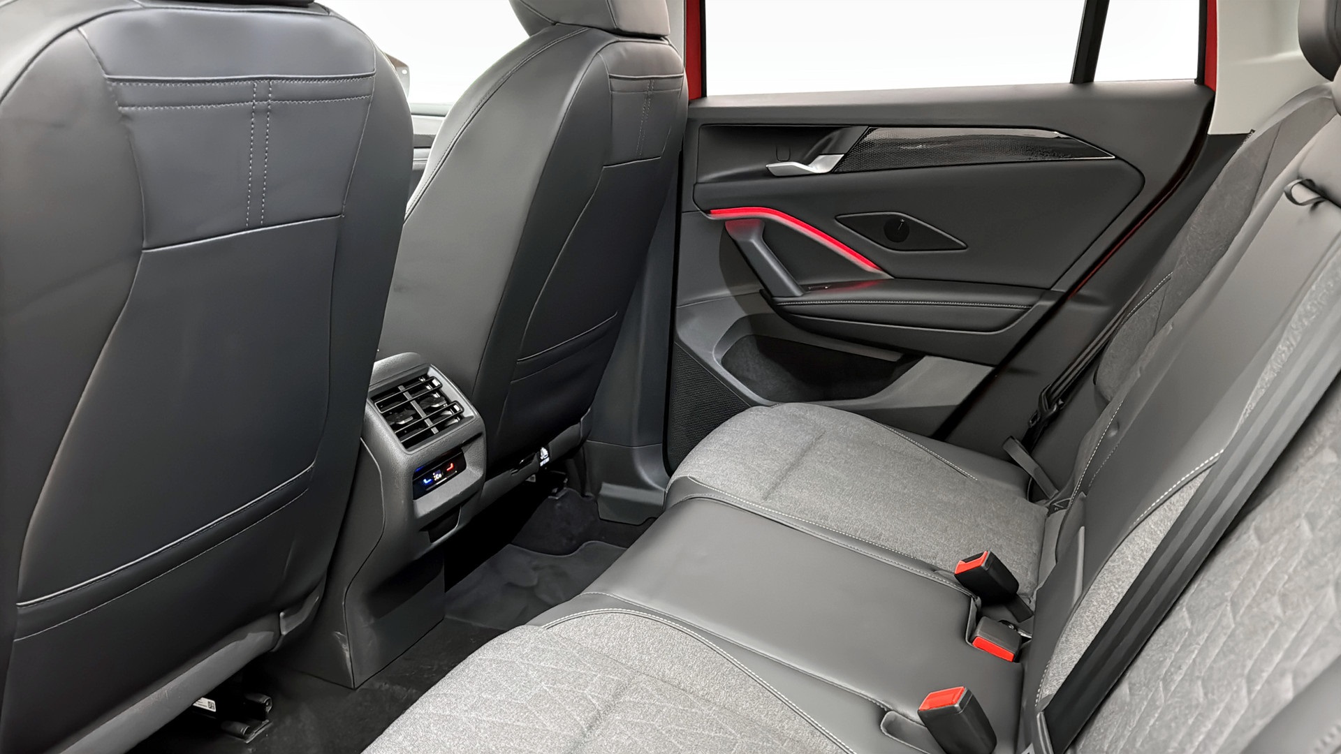 Volkswagen Tiguan KJH82G