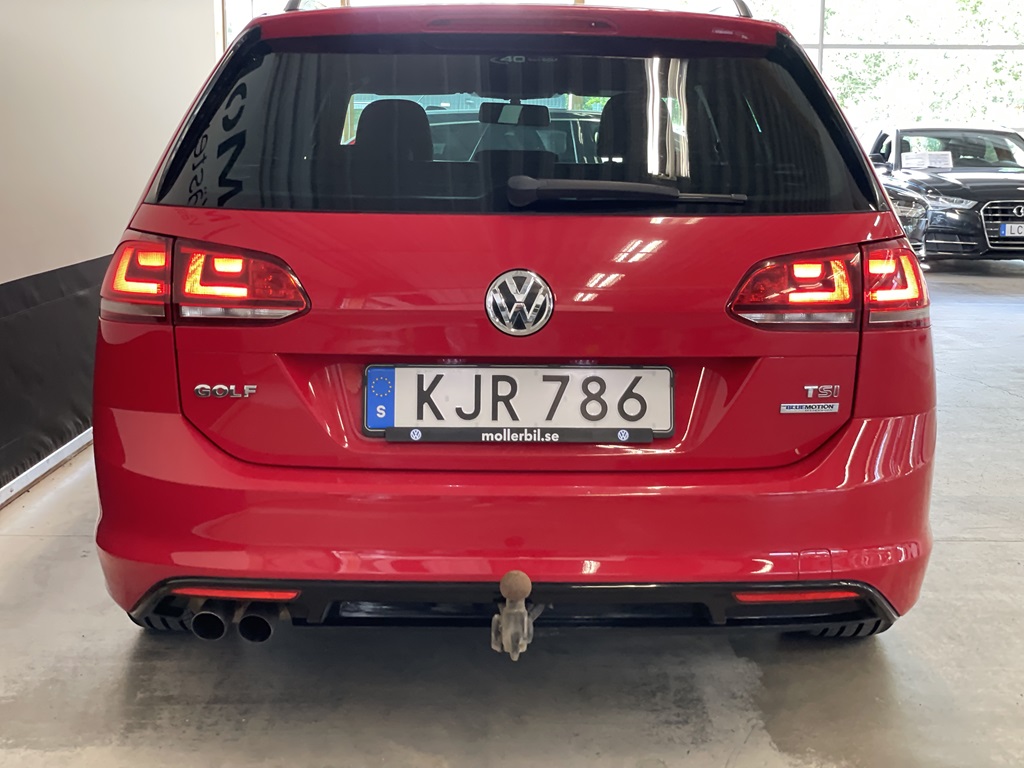 Volkswagen Golf KJR786