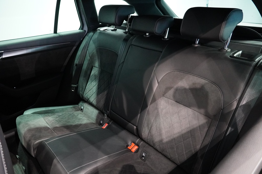 Skoda Superb KJY29F