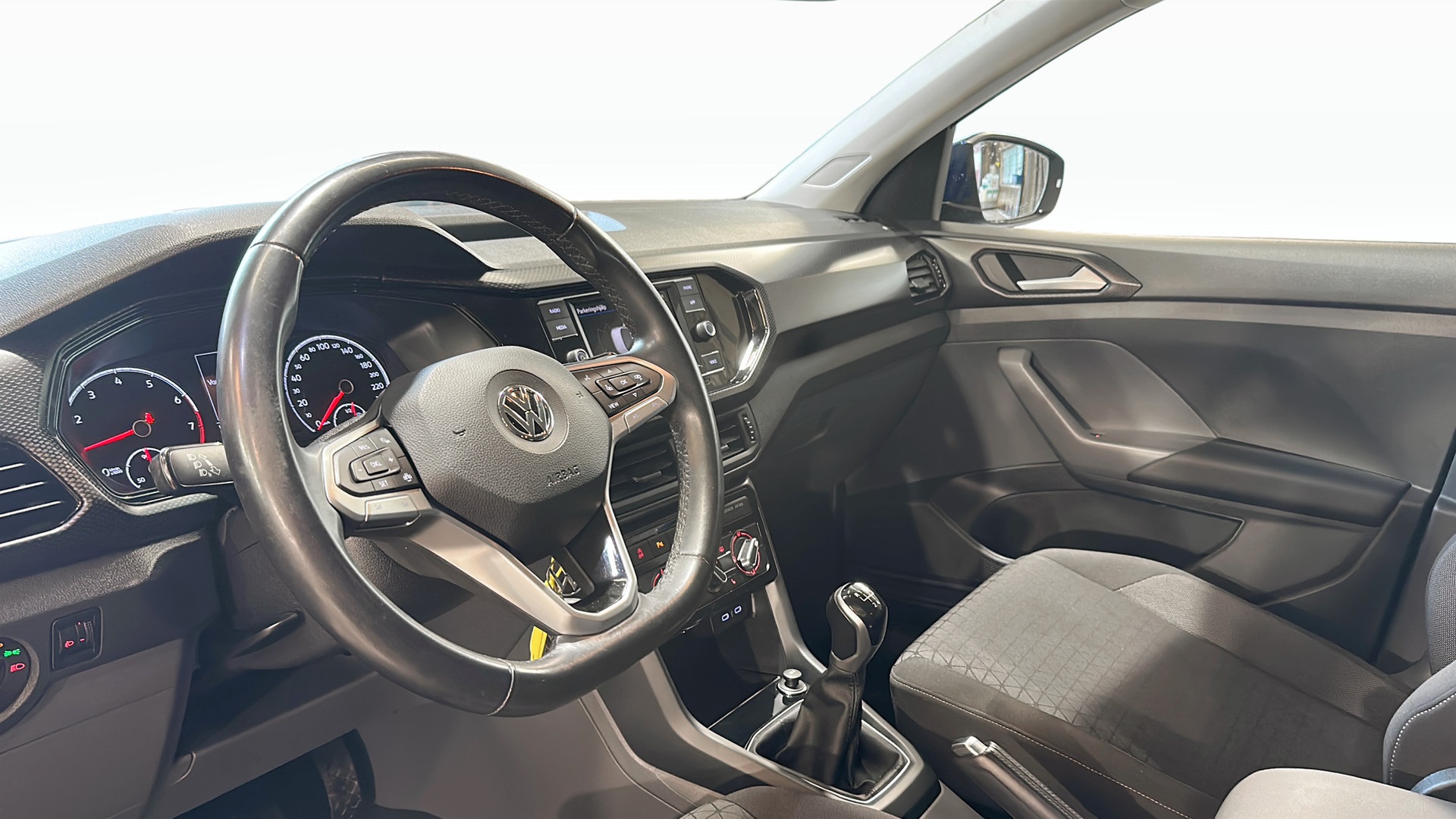 Volkswagen T-Cross KKE82B