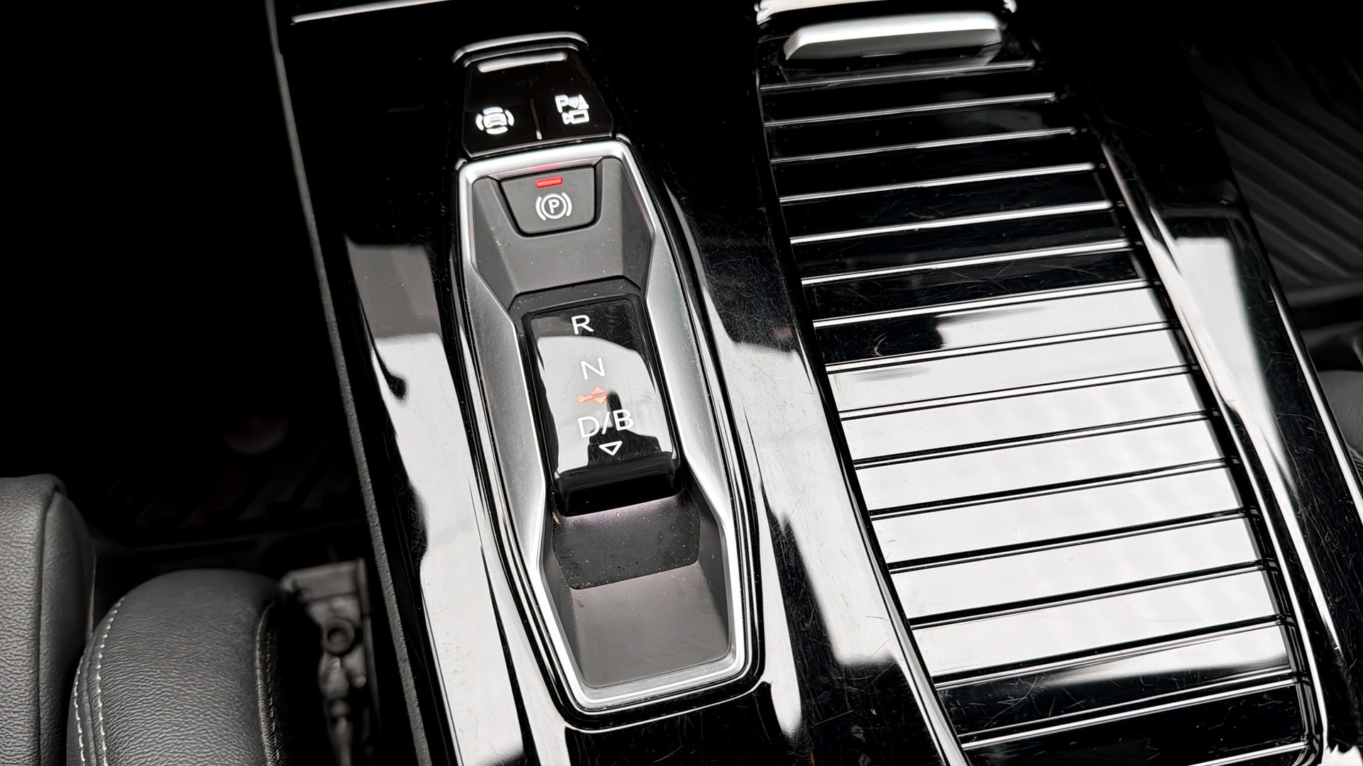 Audi Q6 e-tron KKL12G